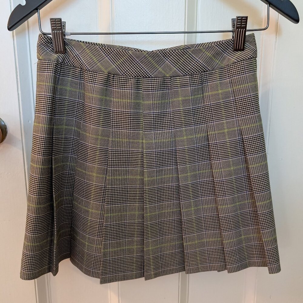 Pleated skirt